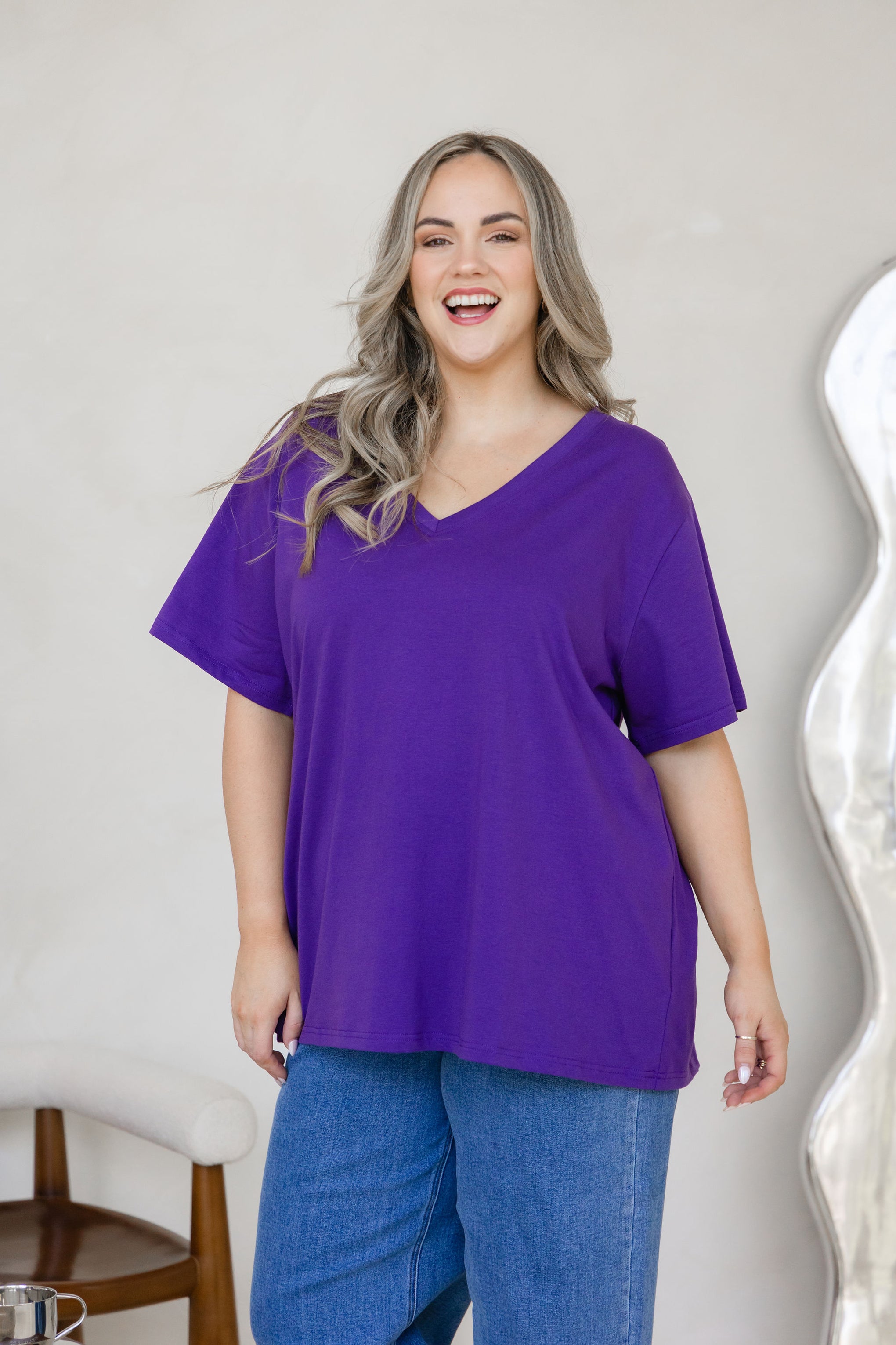 Relaxed V-Neck Tee in Purple