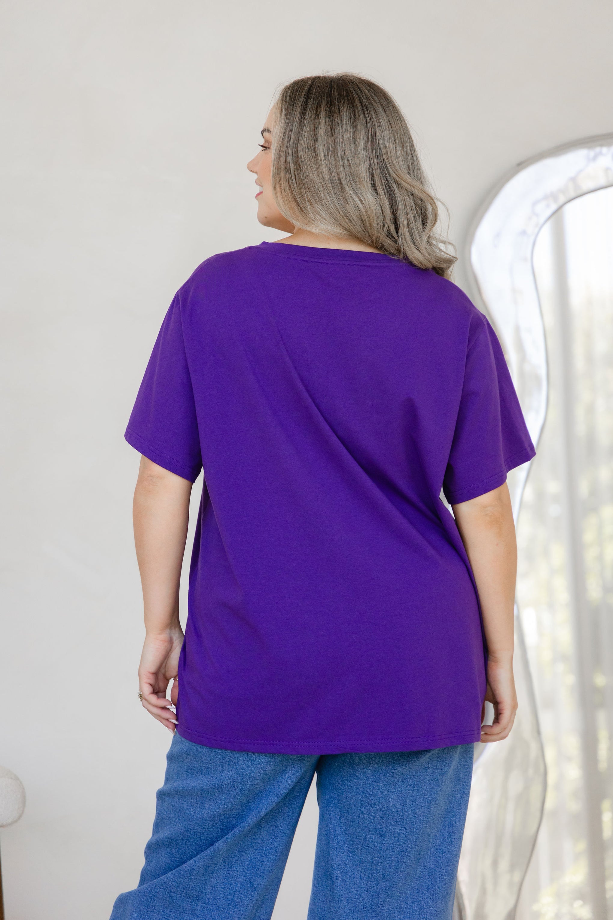 Relaxed V-Neck Tee in Purple