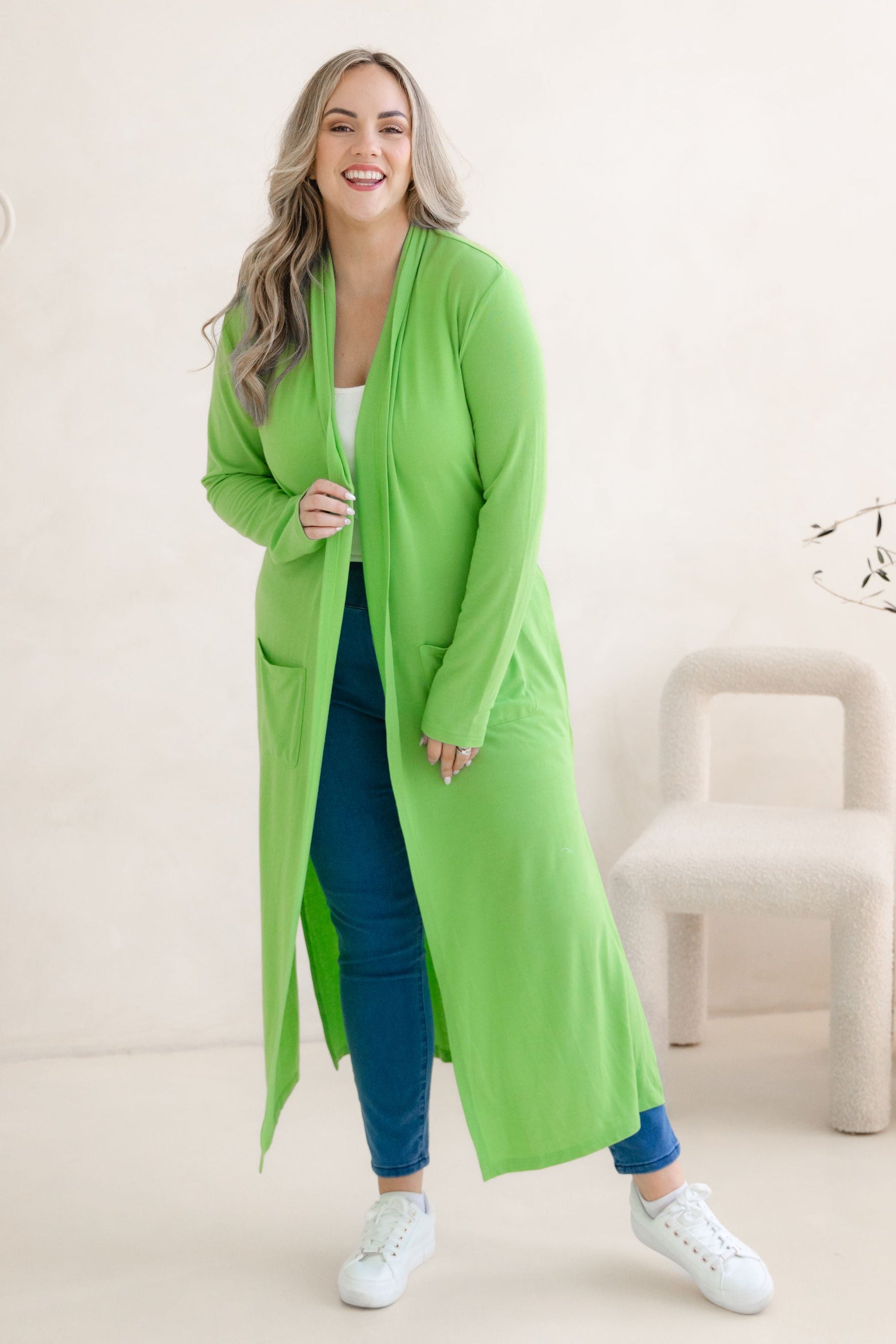 Jane Cardi Maxi Length in Apple