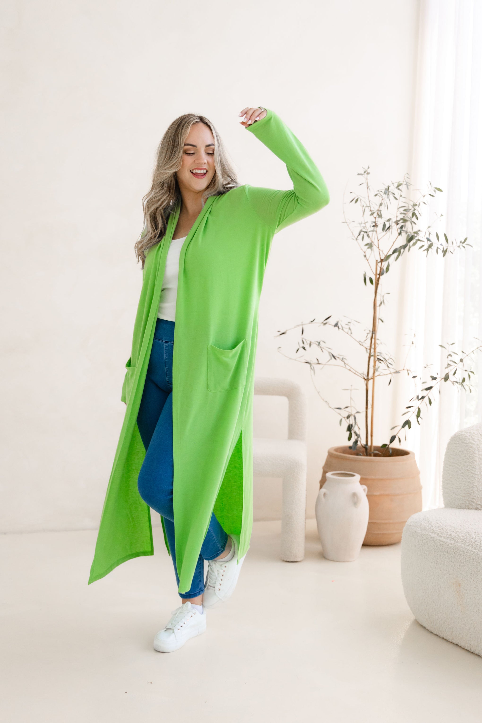Jane Cardi Maxi Length in Apple