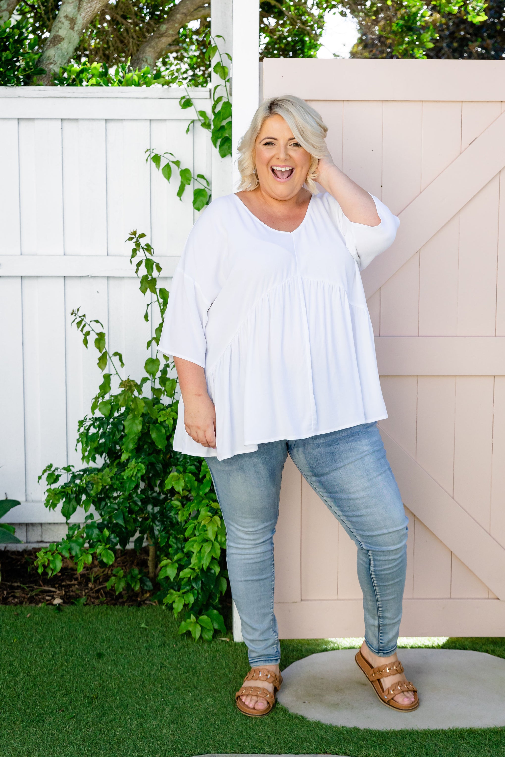 Peak Top in White