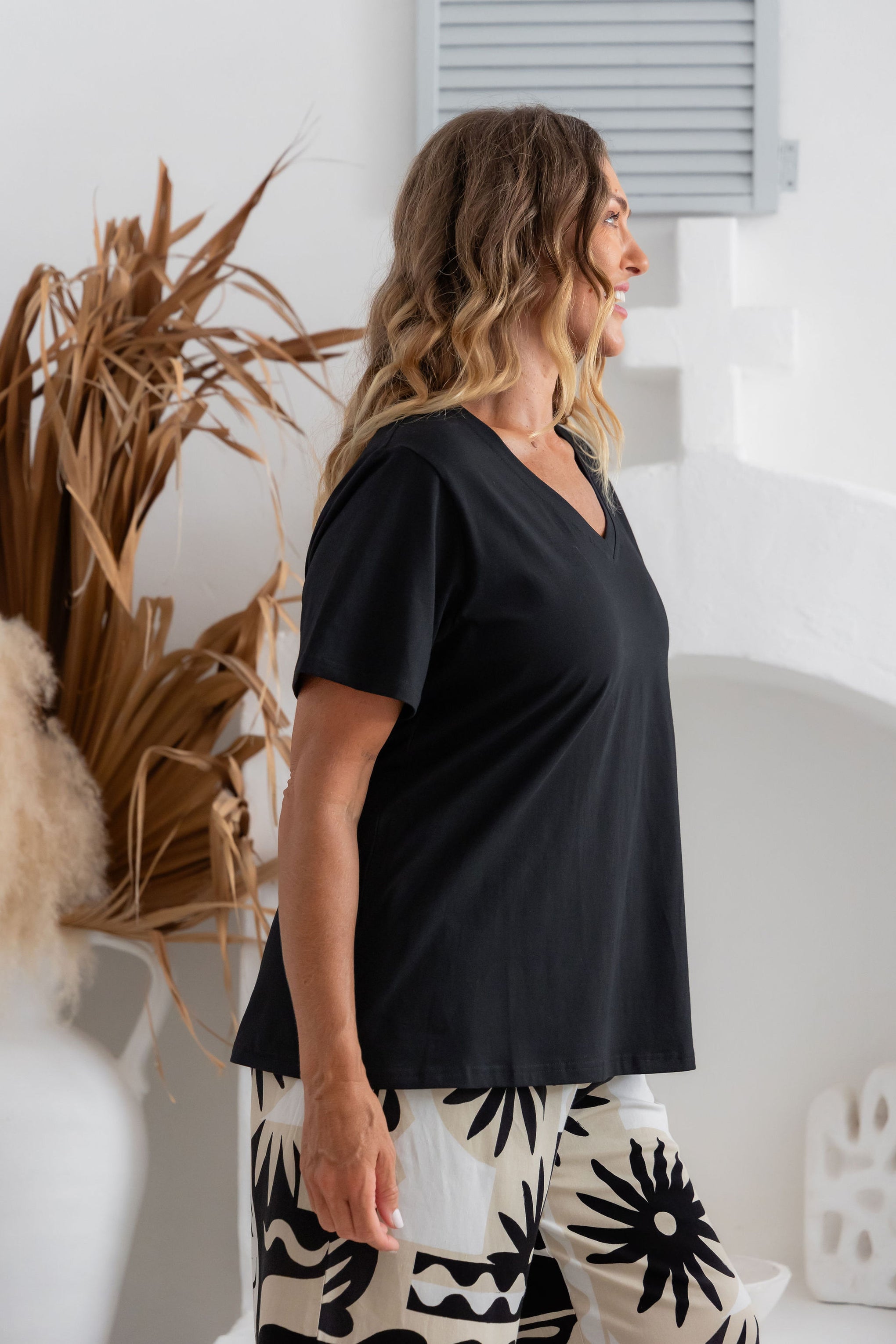 Relaxed V-Neck Tee in Black