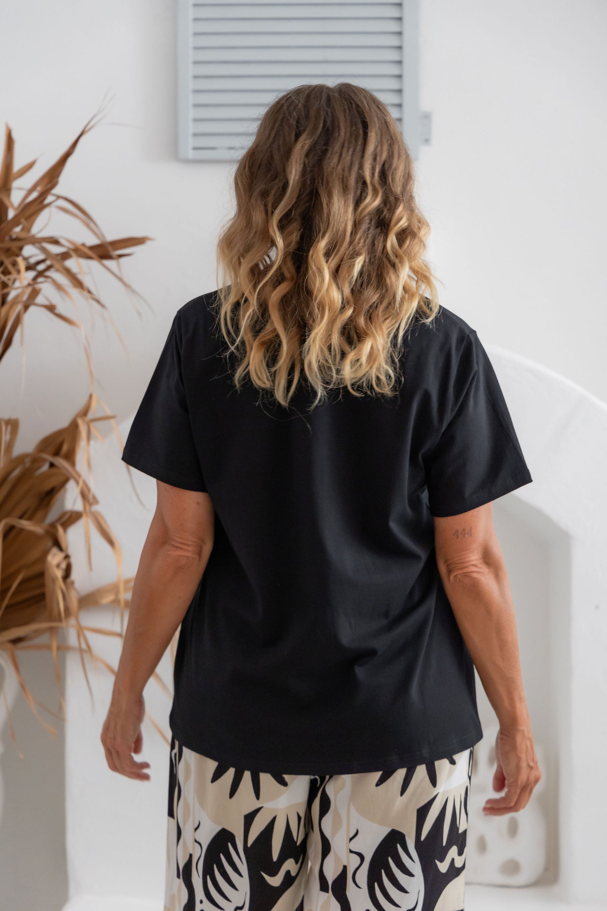 Relaxed V-Neck Tee in Black