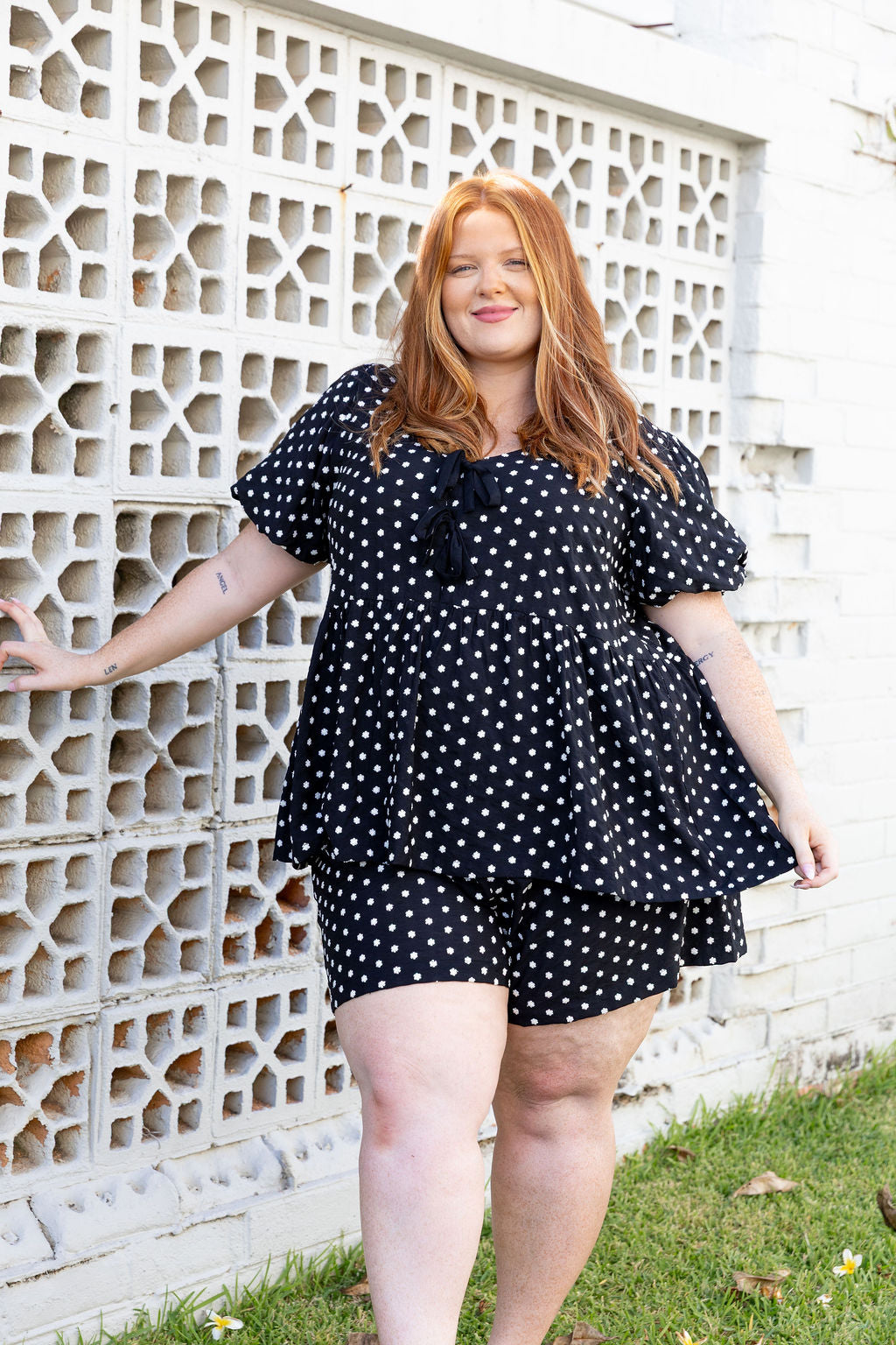 Birdie Top in Embroidered Floral Dot