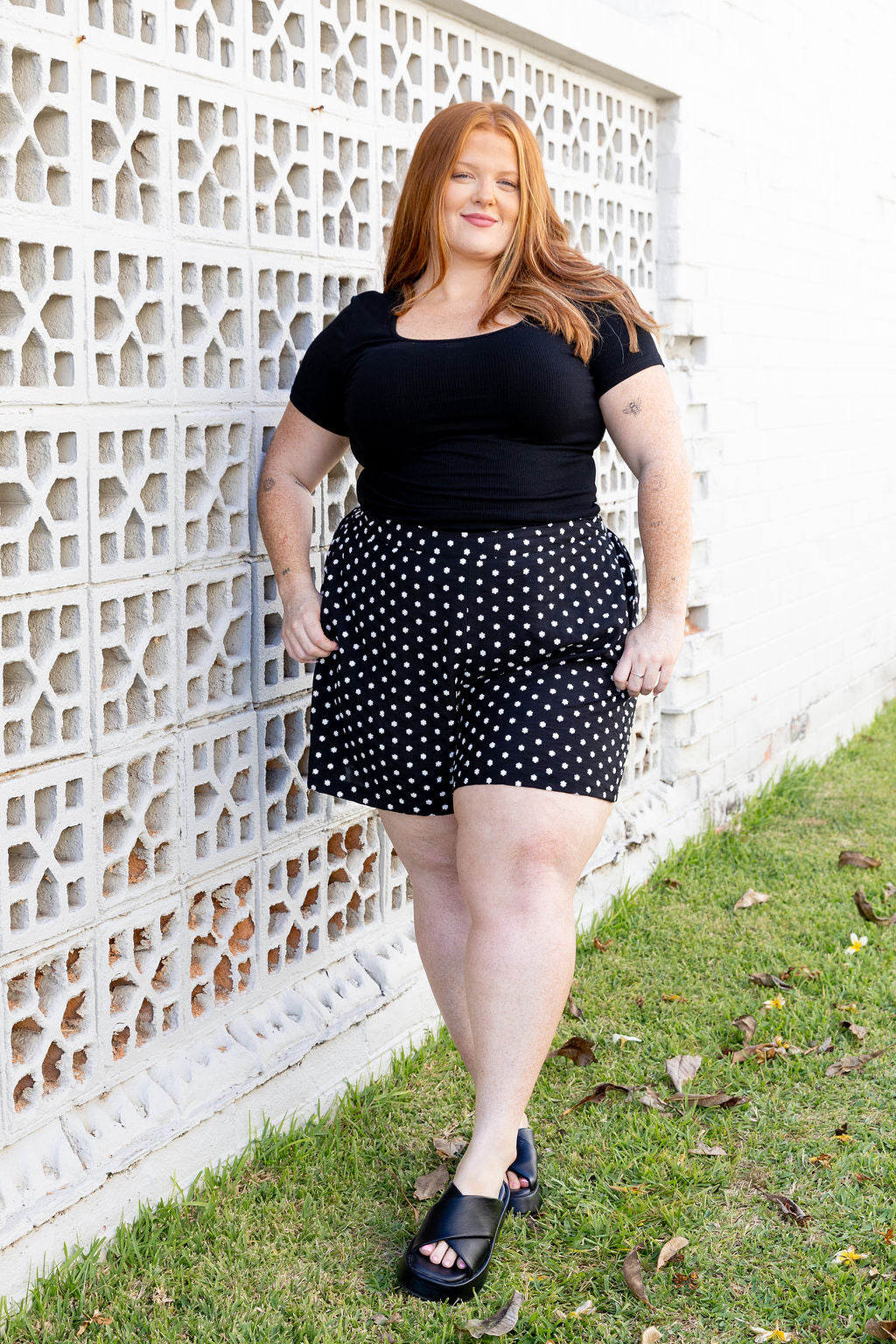 Samara Short in Embroidered Floral Dot