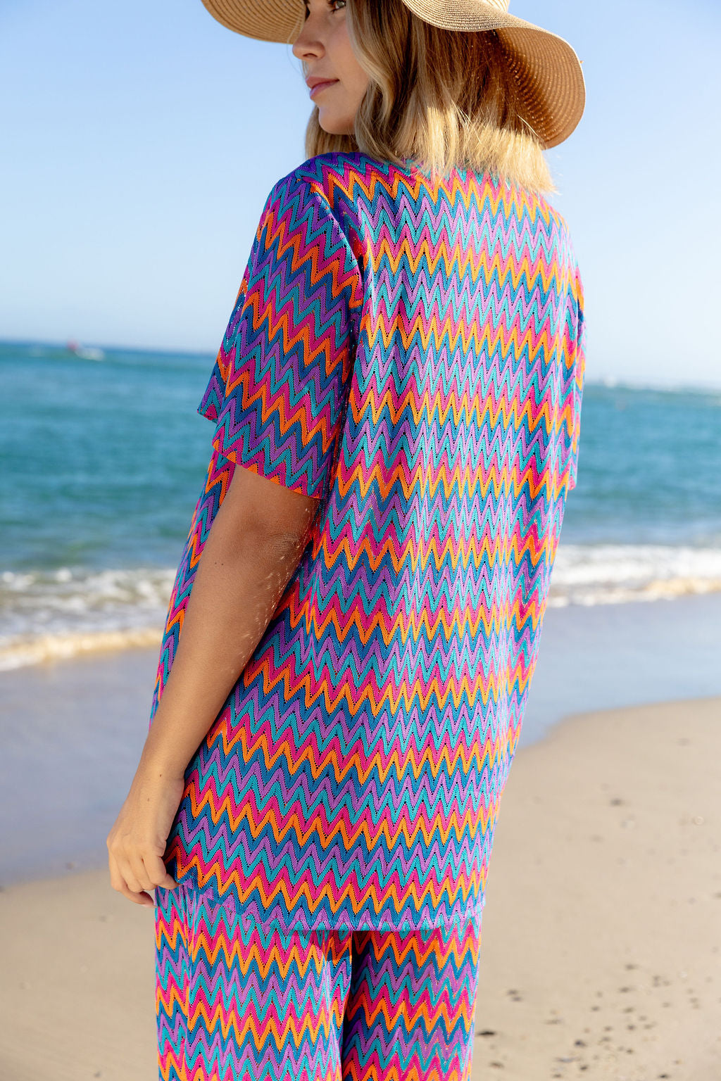 Indy Top in Chevron Rainbow