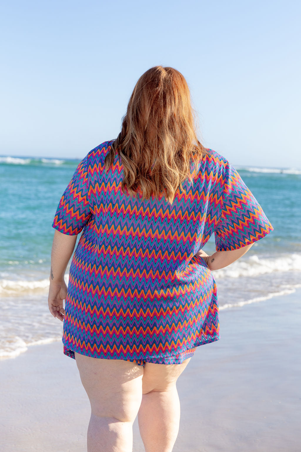 Indy Top in Chevron Rainbow