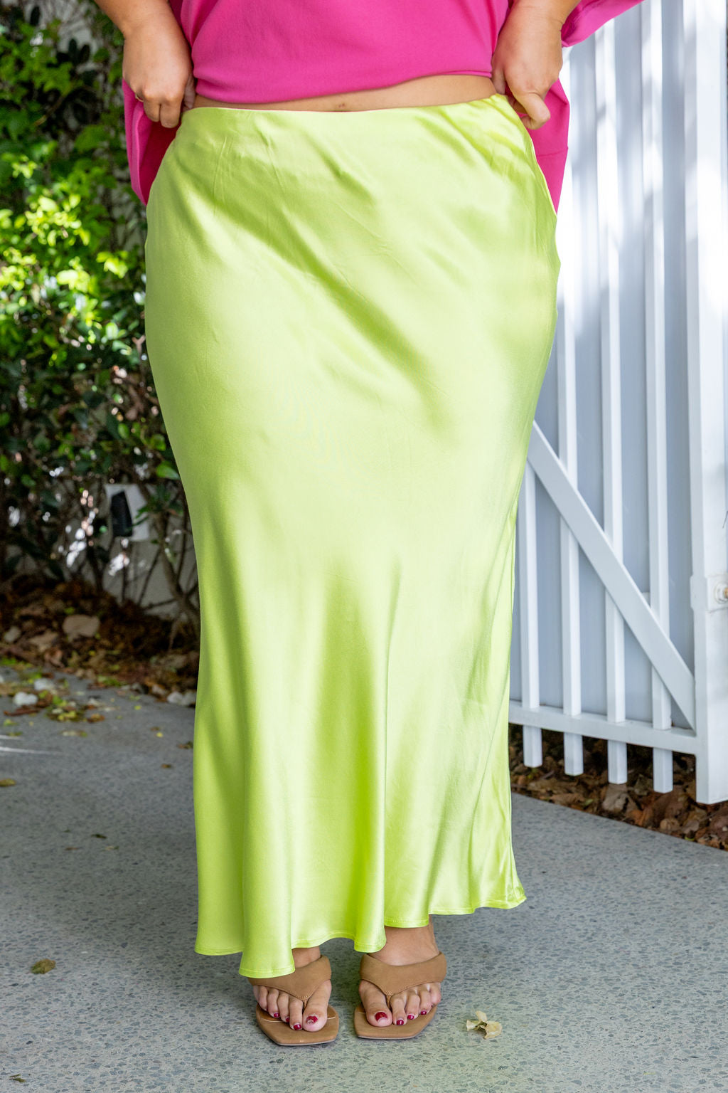 Livy Bias Skirt in Viscose Satin Lime
