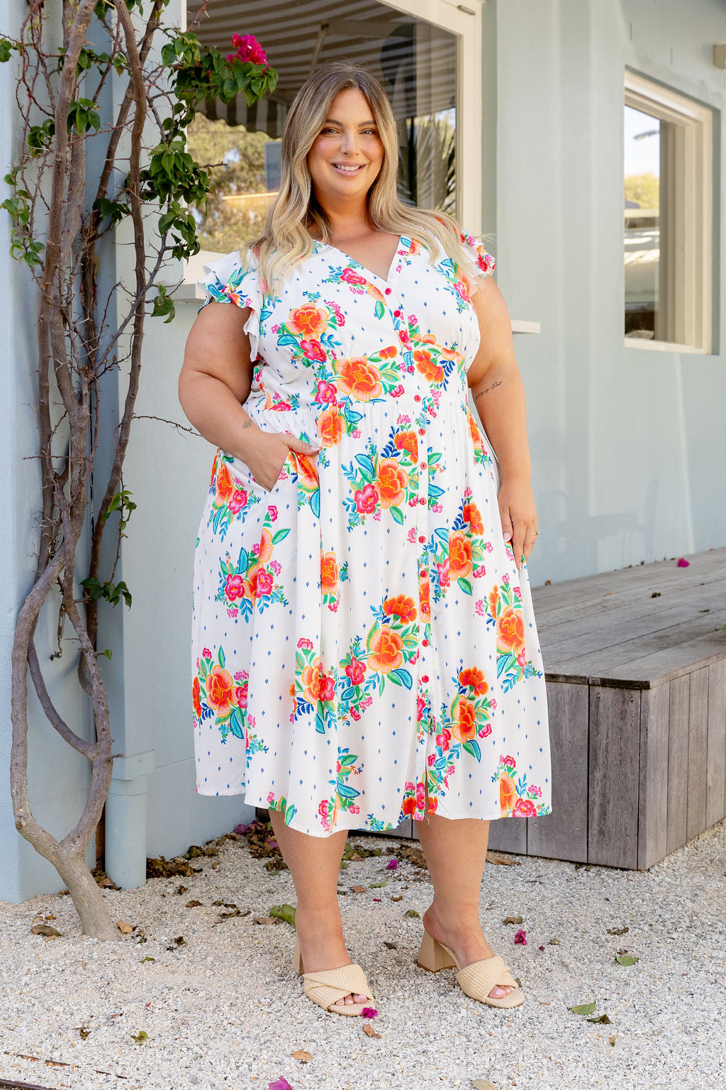 Chelsea Midi Dress in Frida
