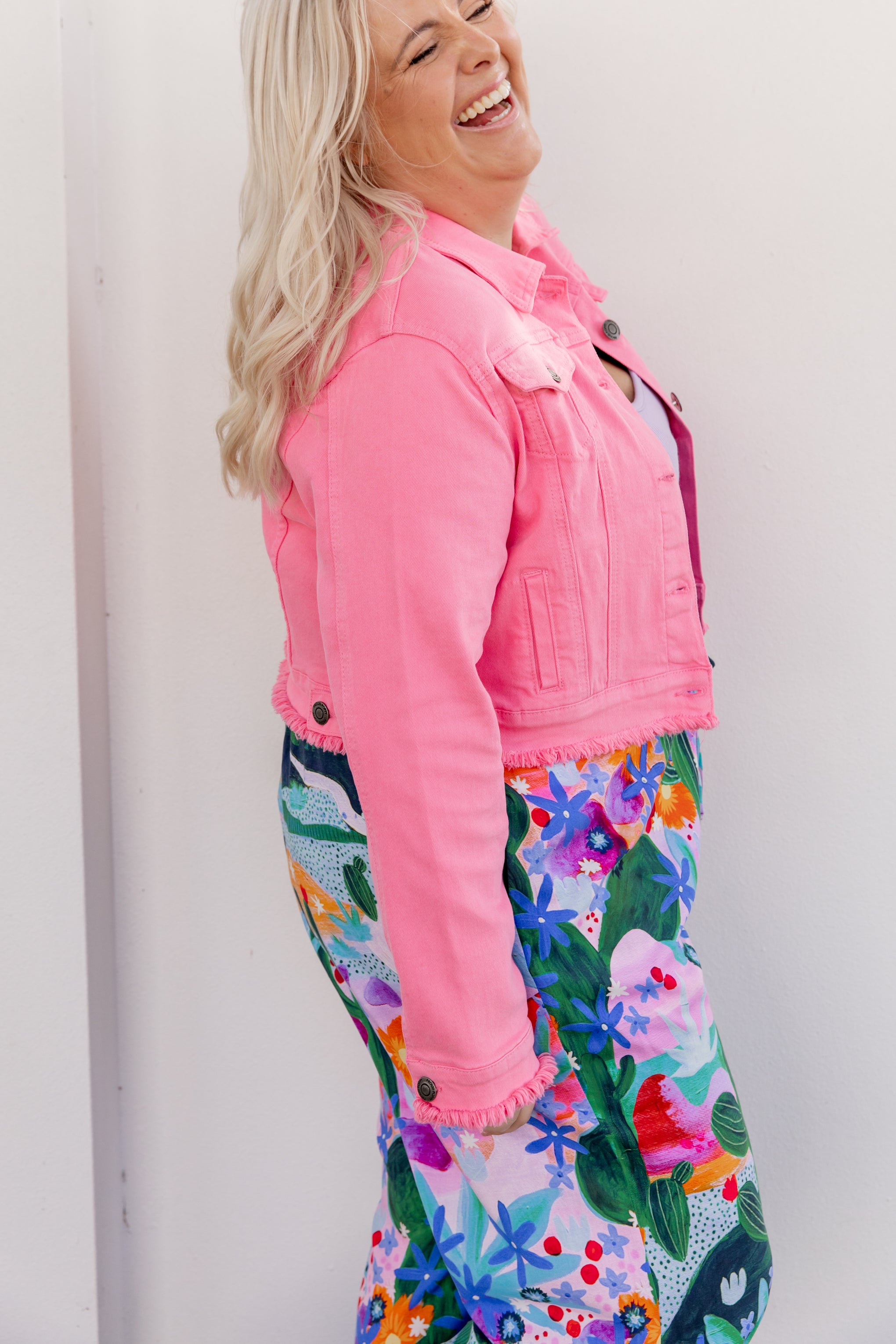 Kenzi Cropped Denim Jacket in Pink