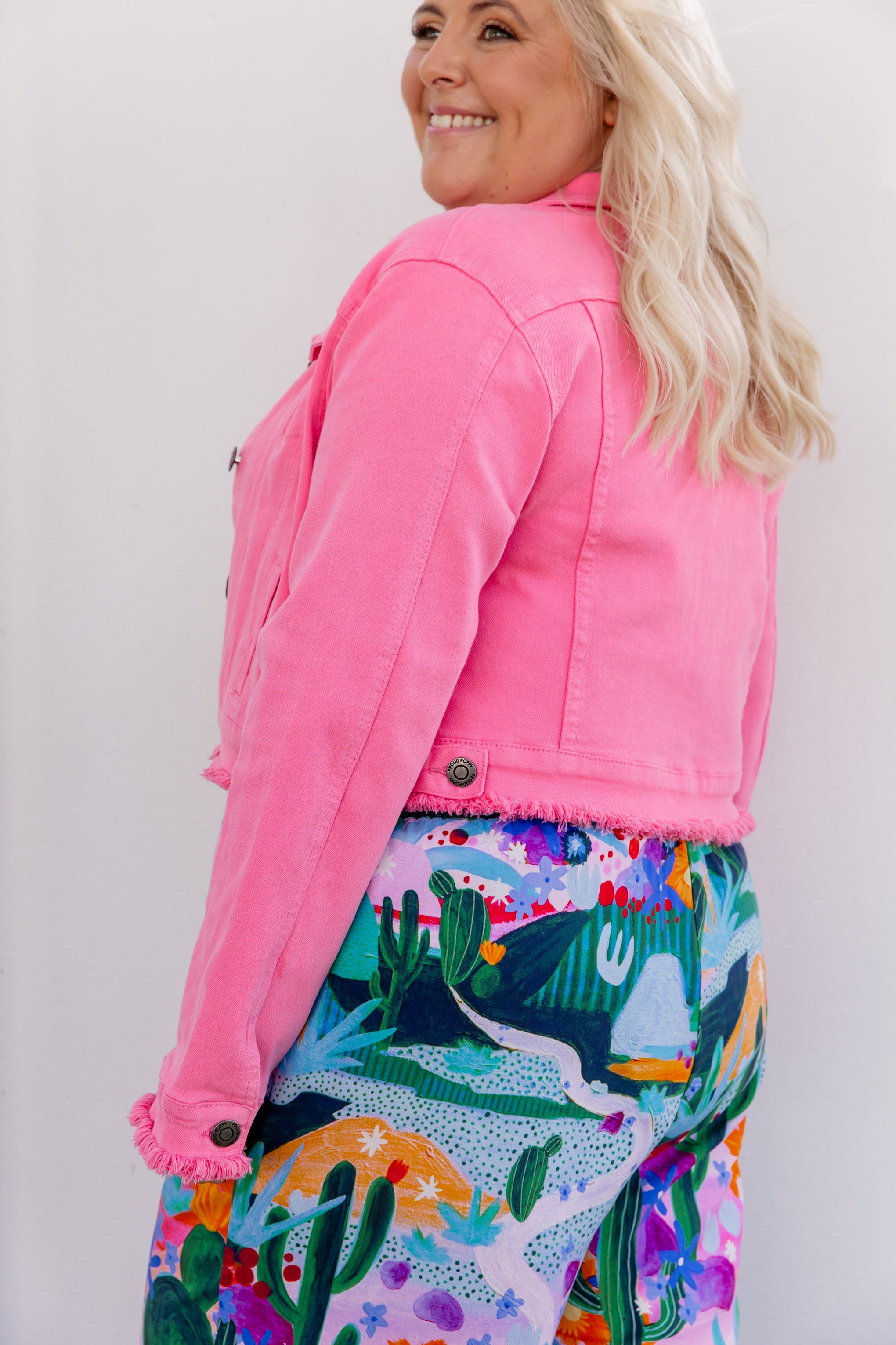 Kenzi Cropped Denim Jacket in Pink
