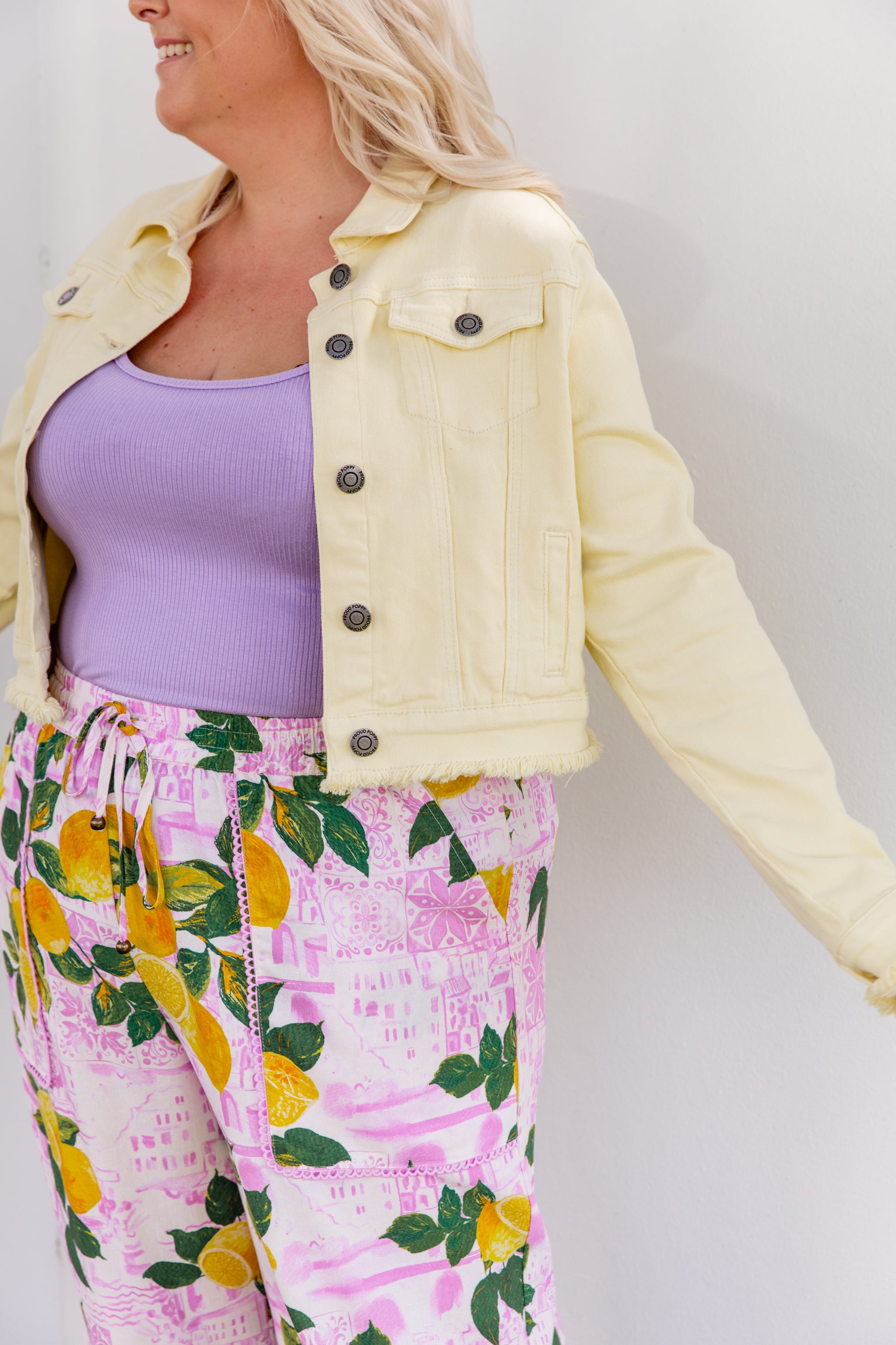 Kenzi Cropped Denim Jacket in Lemon Butter