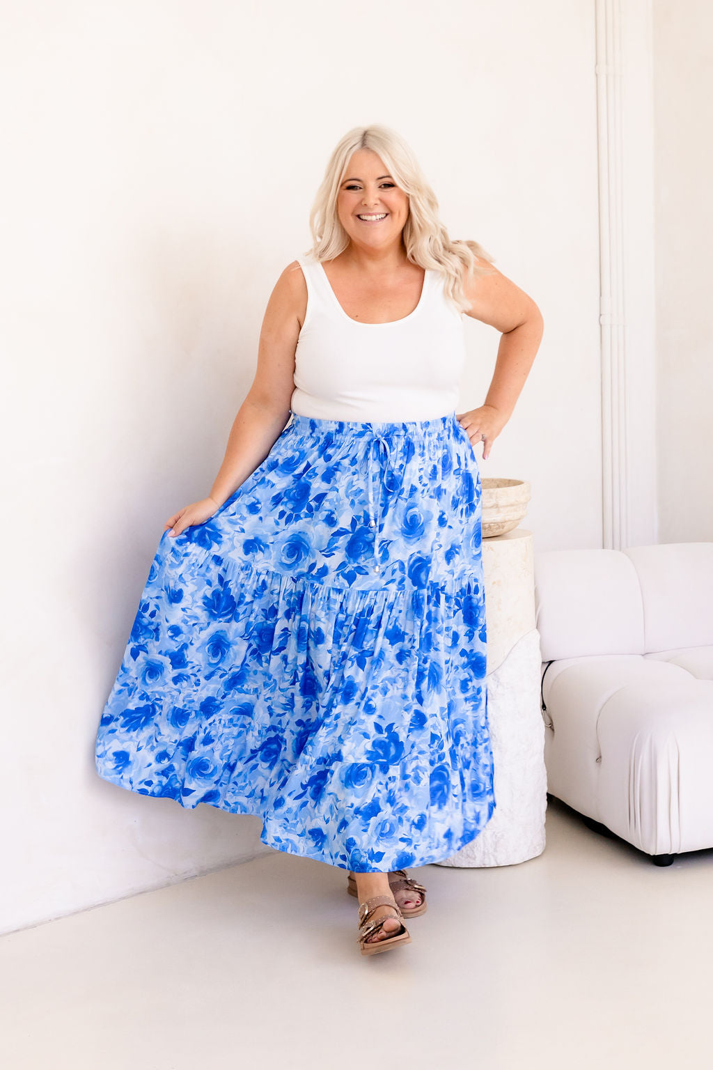 Carrie Skirt In Blue Roses
