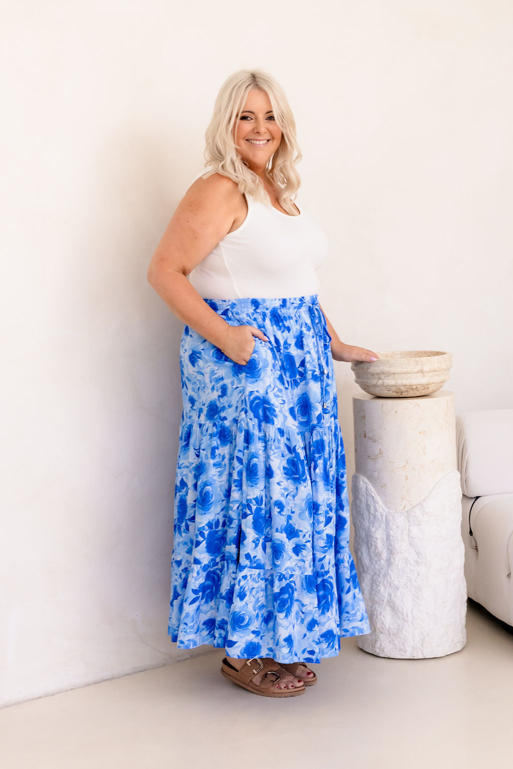 Carrie Skirt In Blue Roses
