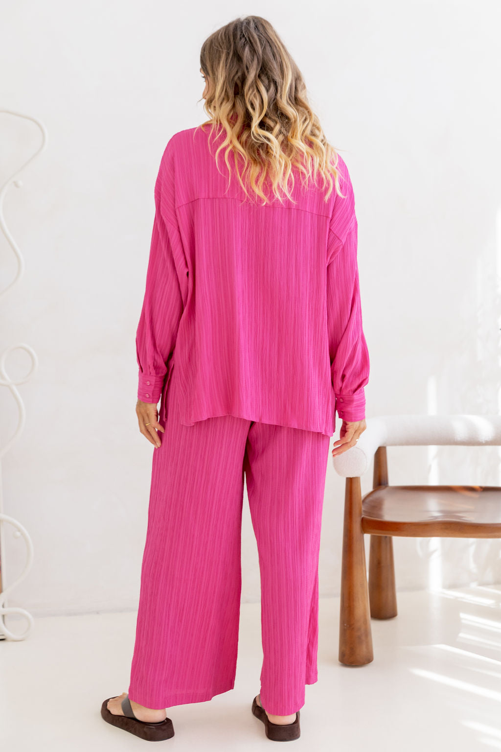 Gina Pant in Textured Hot Pink