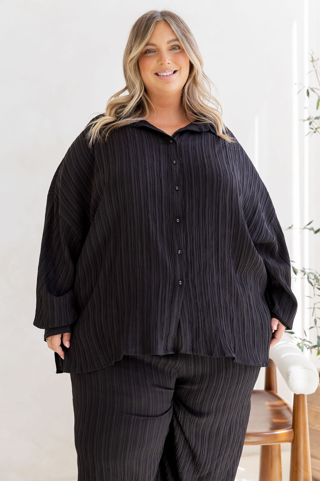 Camille Shirt in Textured Black