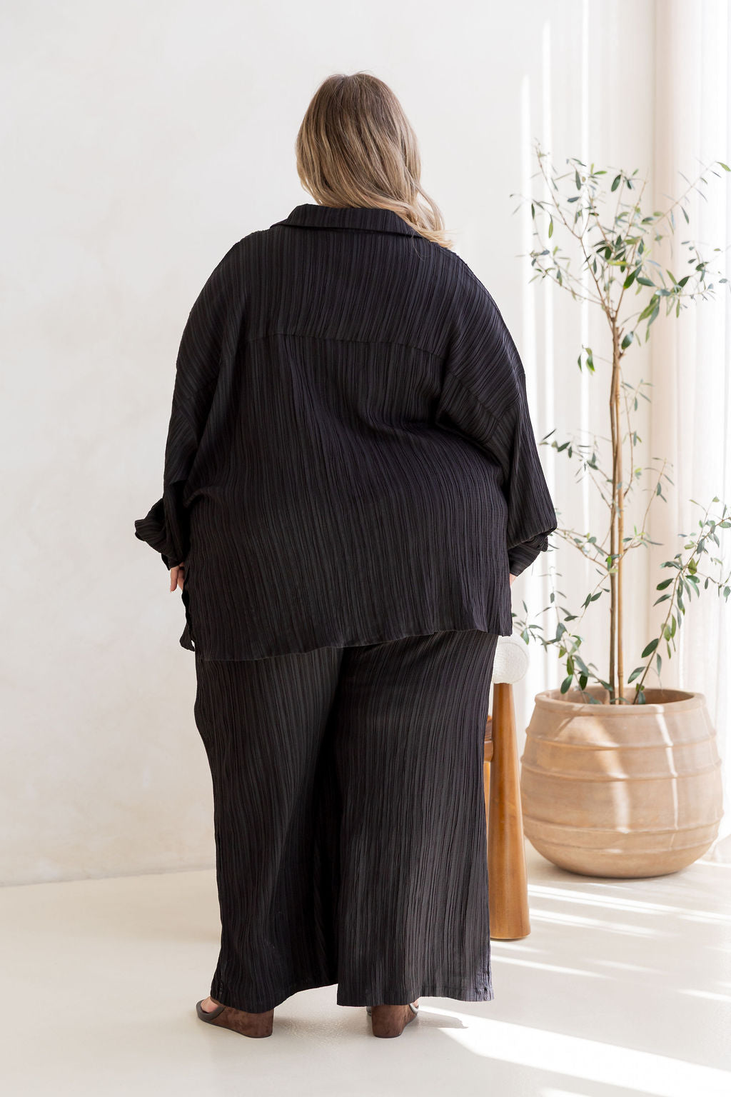 Camille Shirt in Textured Black