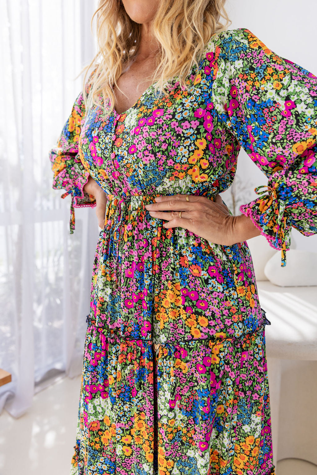 Cici Maxi Dress in Flower Field Dawn