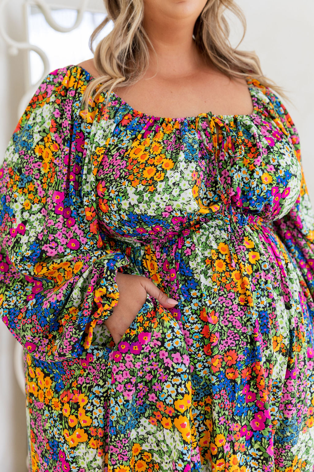Long Sleeve Amberly Midi Dress in Flower Field Dawn