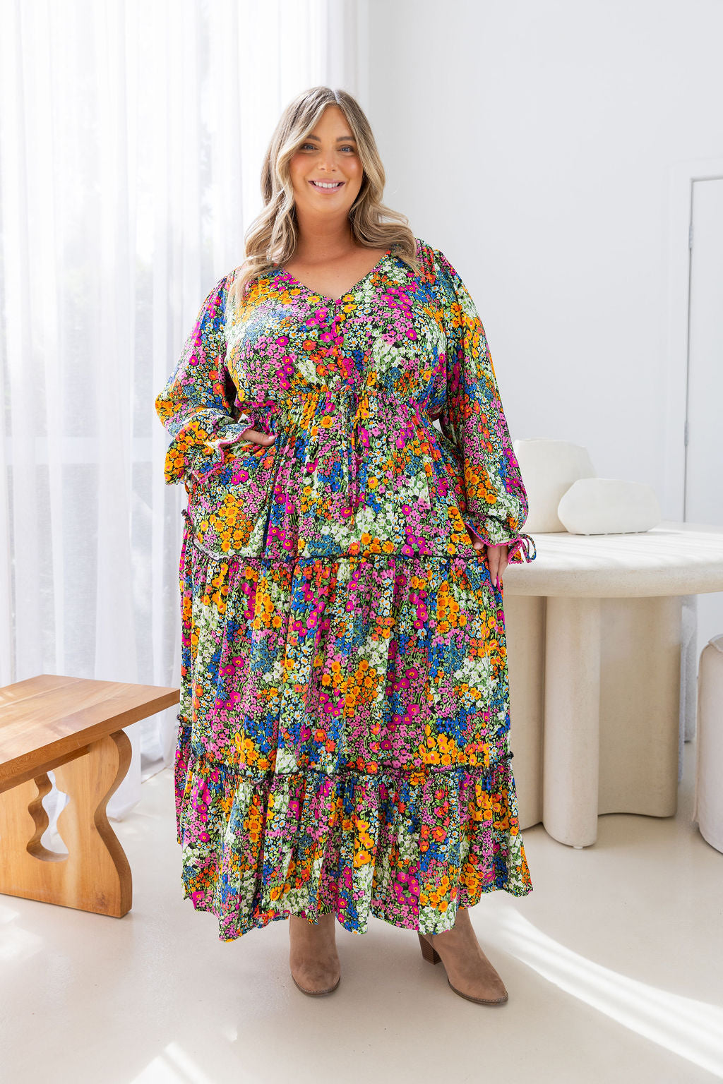 Cici Maxi Dress in Flower Field Dawn