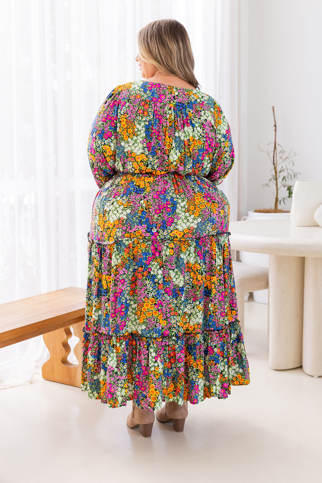Cici Maxi Dress in Flower Field Dawn