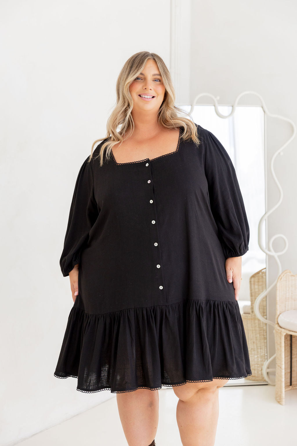 Kira Linen Blend Dress in Black