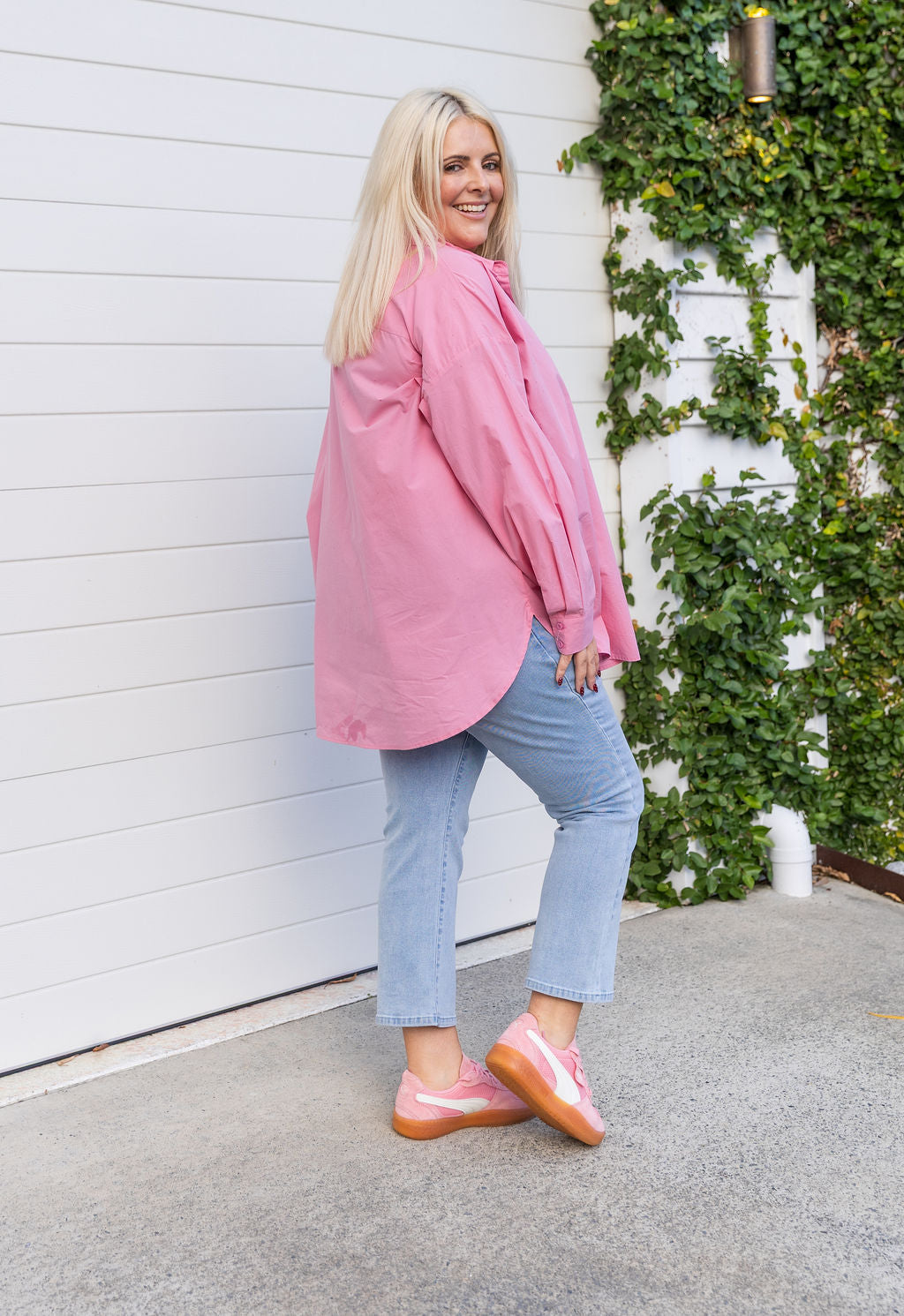 Lula Oversized Shirt in Barbie Pink