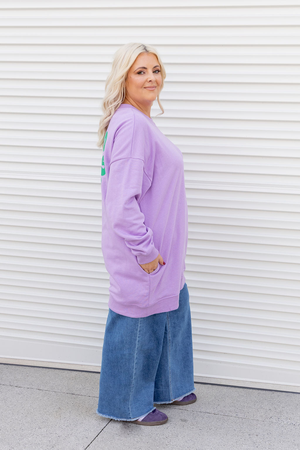 Evan Longline Sweatshirt in Good Vibes Lilac