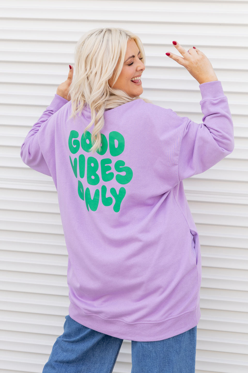 Evan Longline Sweatshirt in Good Vibes Lilac