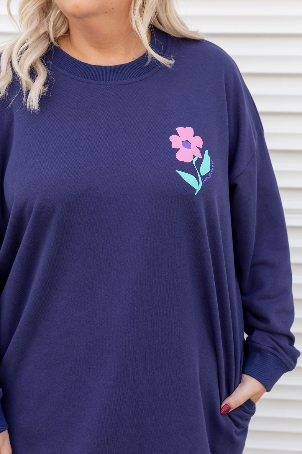 Evan Longline Sweatshirt in Kindness Navy