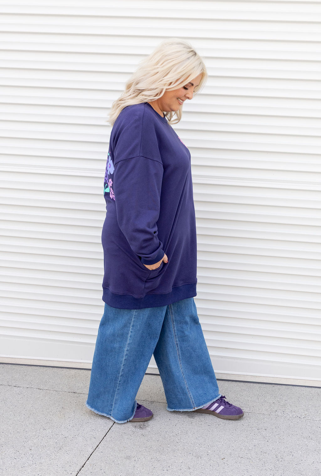 Evan Longline Sweatshirt in Kindness Navy
