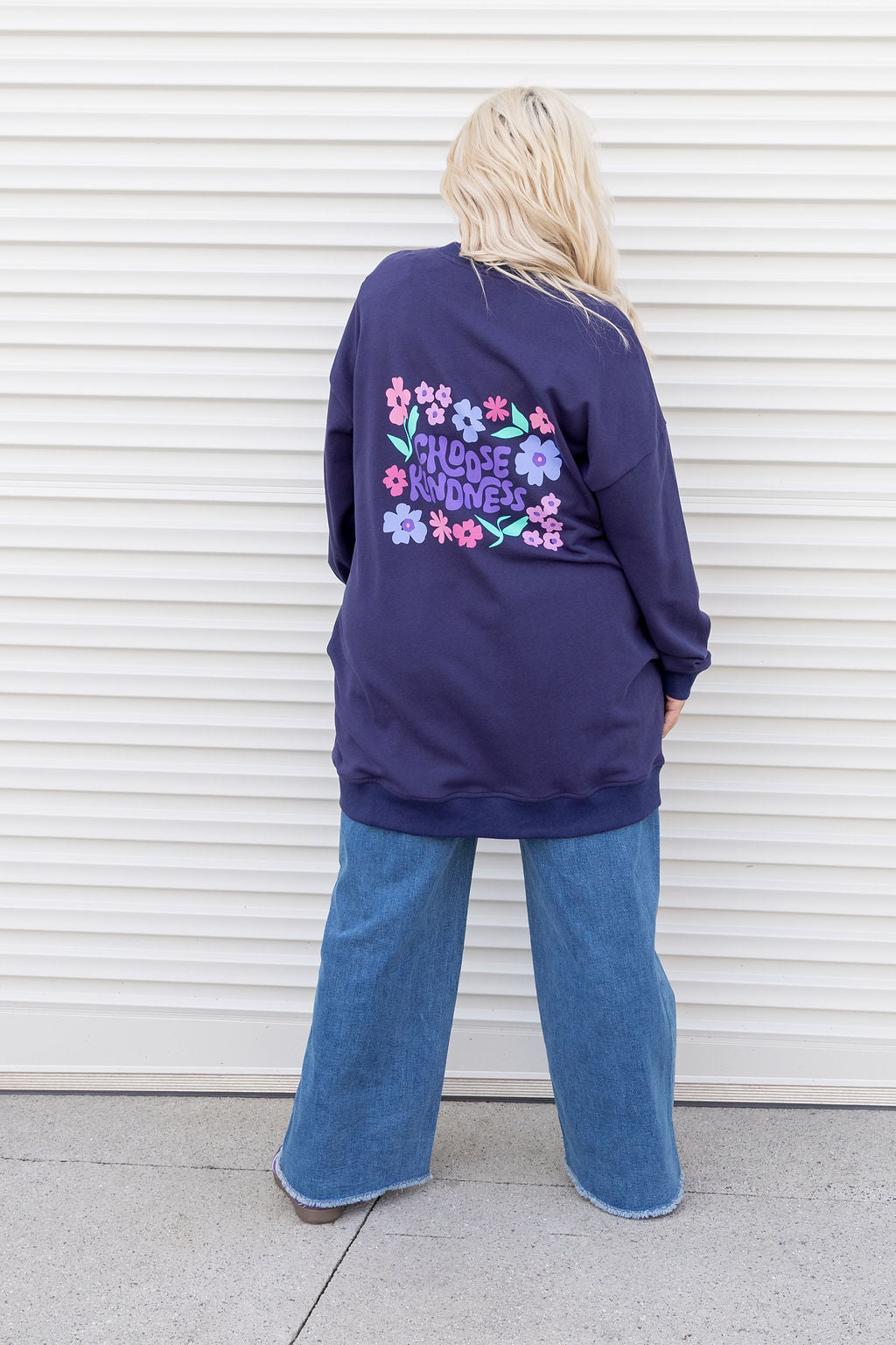 Evan Longline Sweatshirt in Kindness Navy