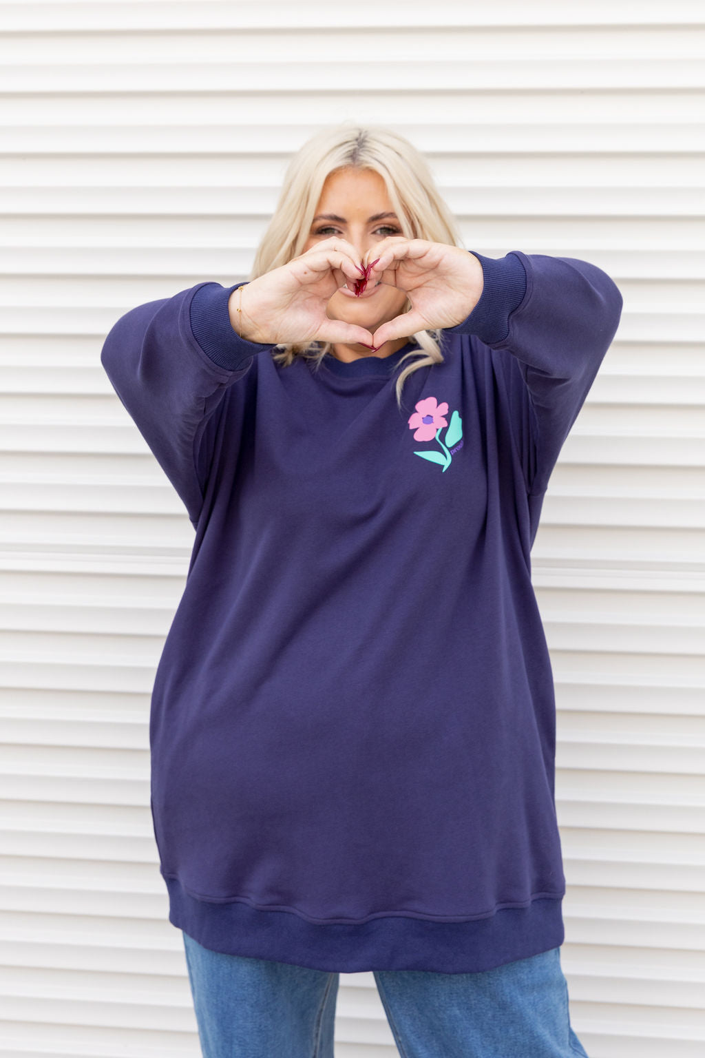 Evan Longline Sweatshirt in Kindness Navy