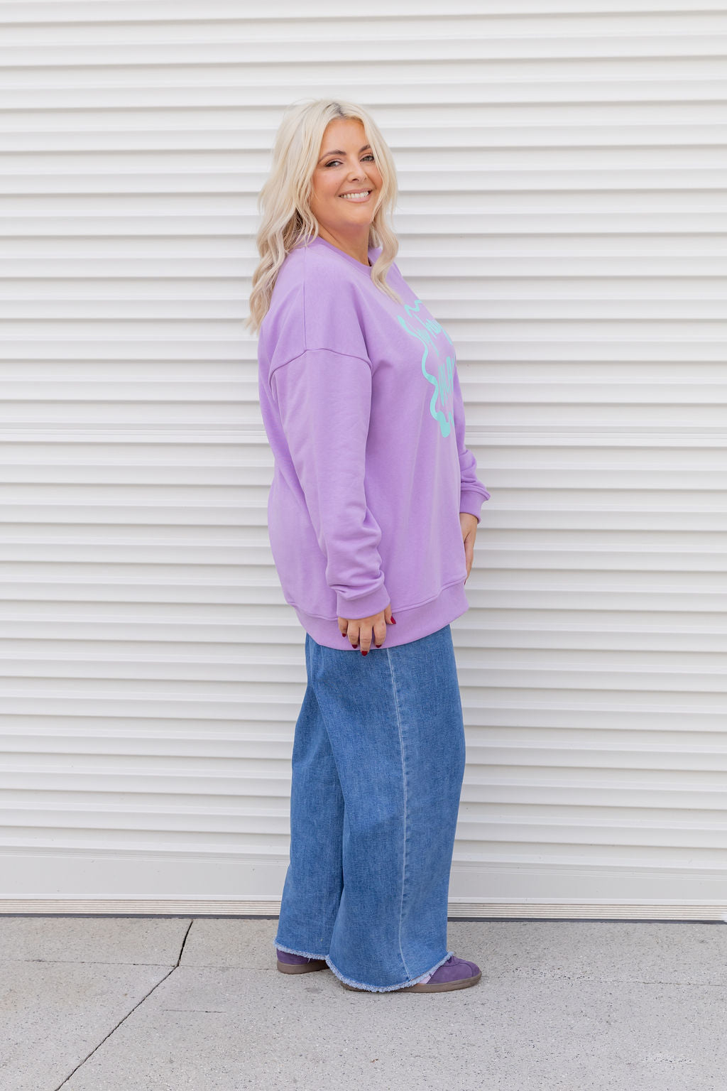 Evan Sweatshirt in Hey Hey Purple