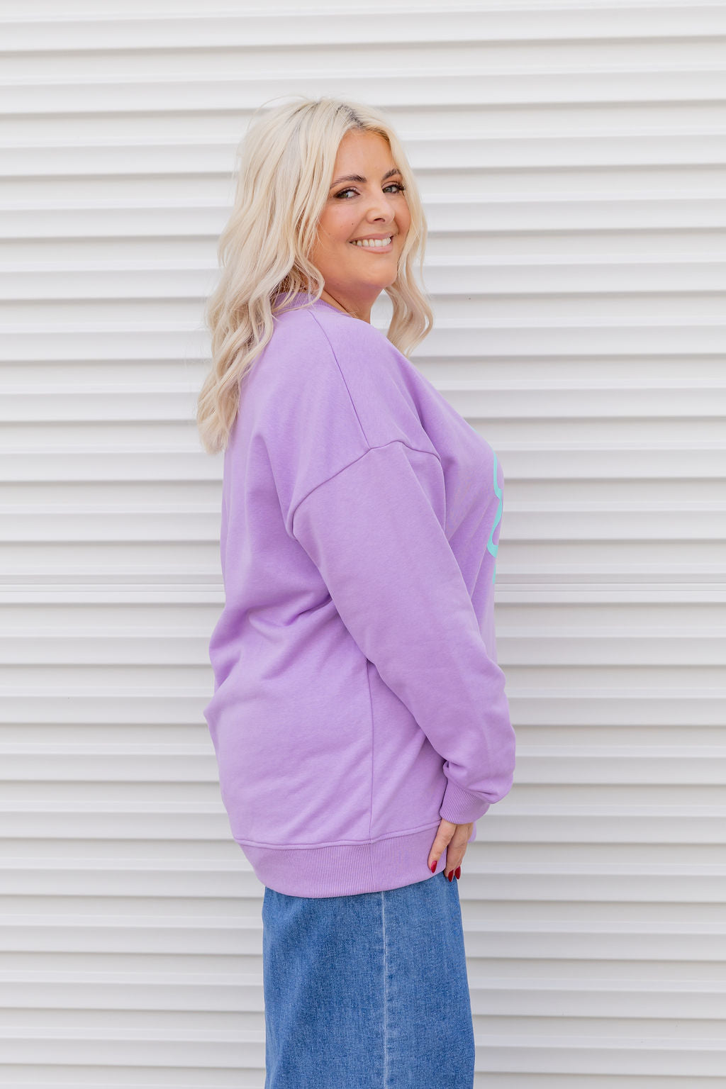 Evan Sweatshirt in Hey Hey Purple