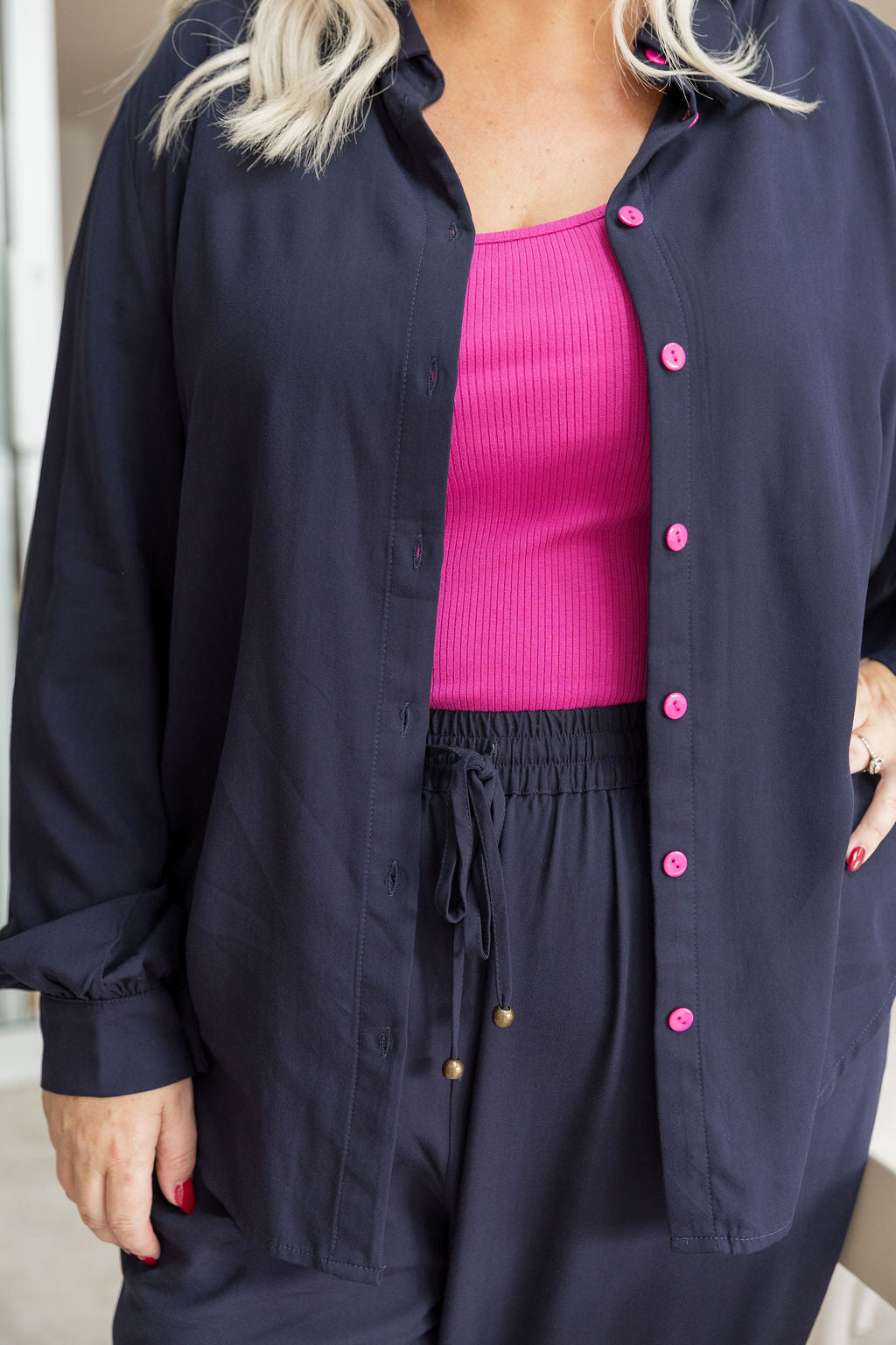 Lana Shirt in Navy