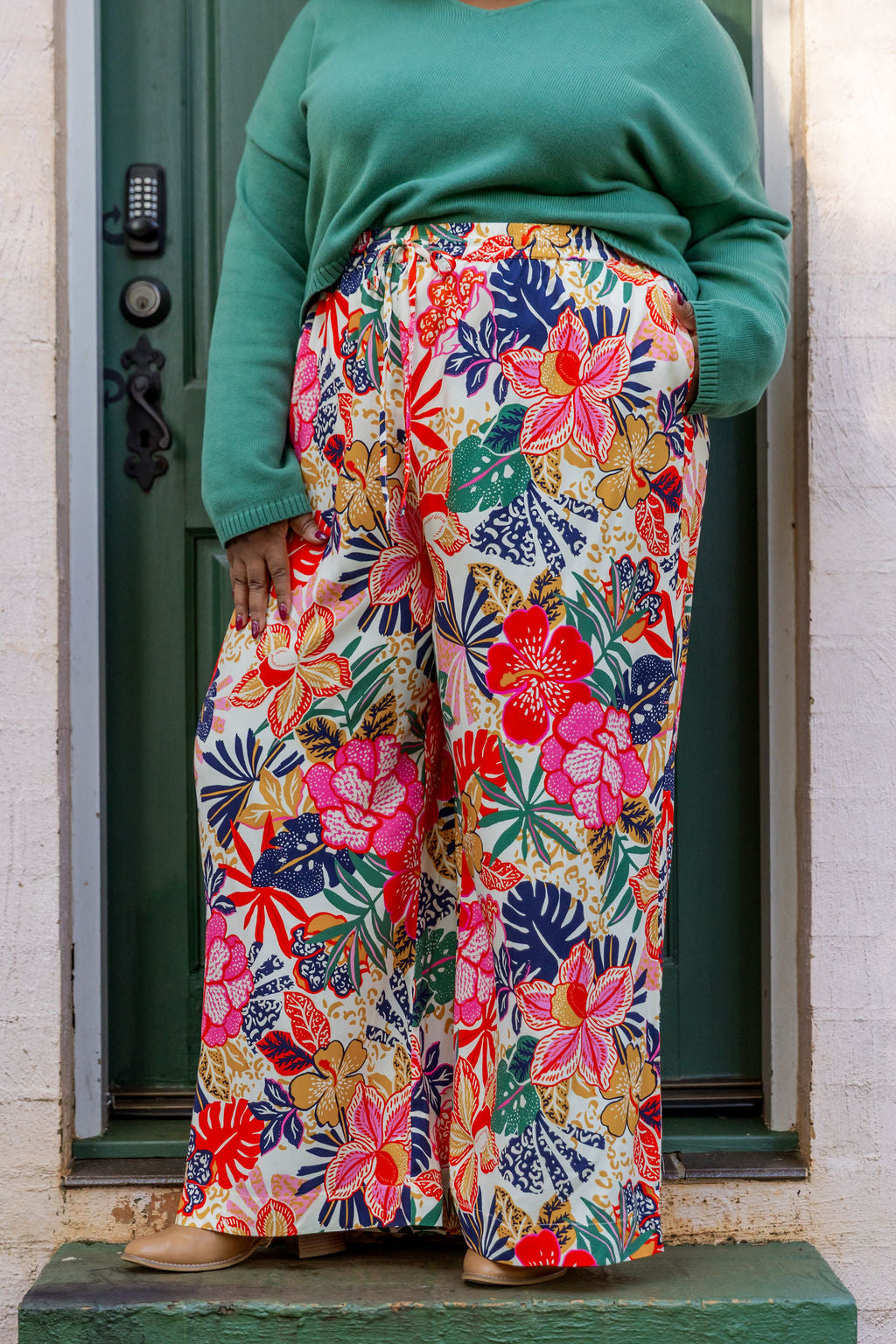 Gina Pant in Hibiscus
