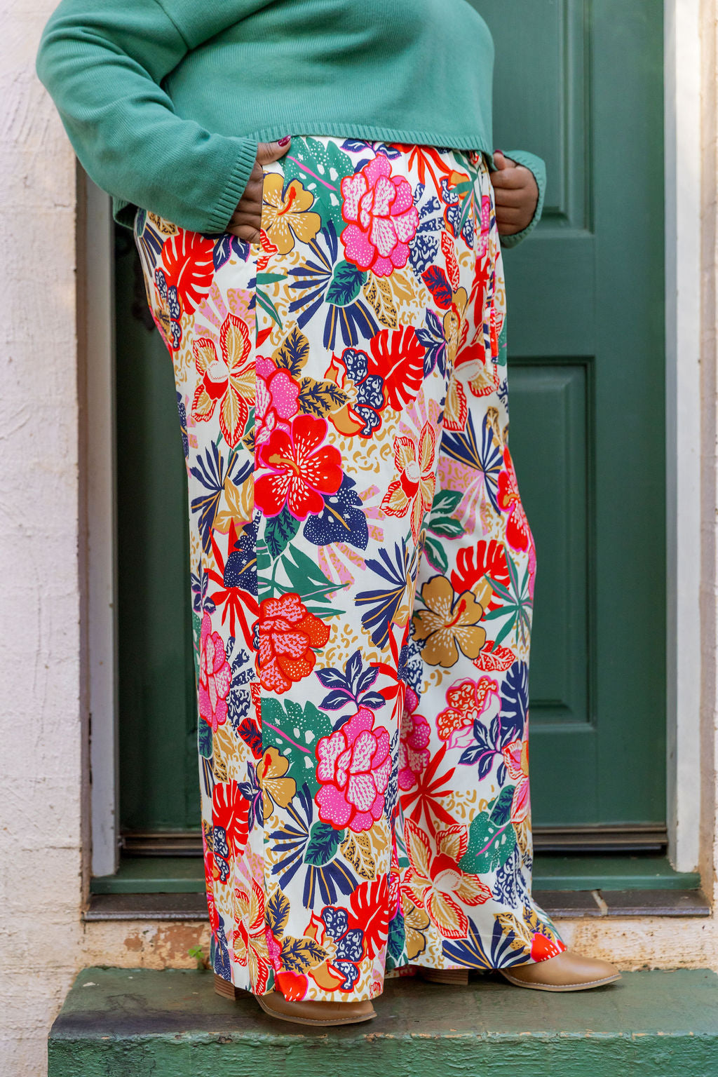 Gina Pant in Hibiscus