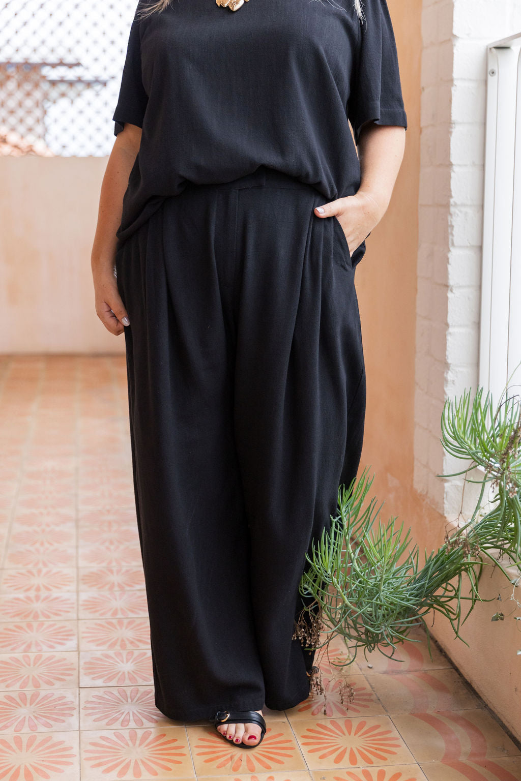 Victoria Pants in Black