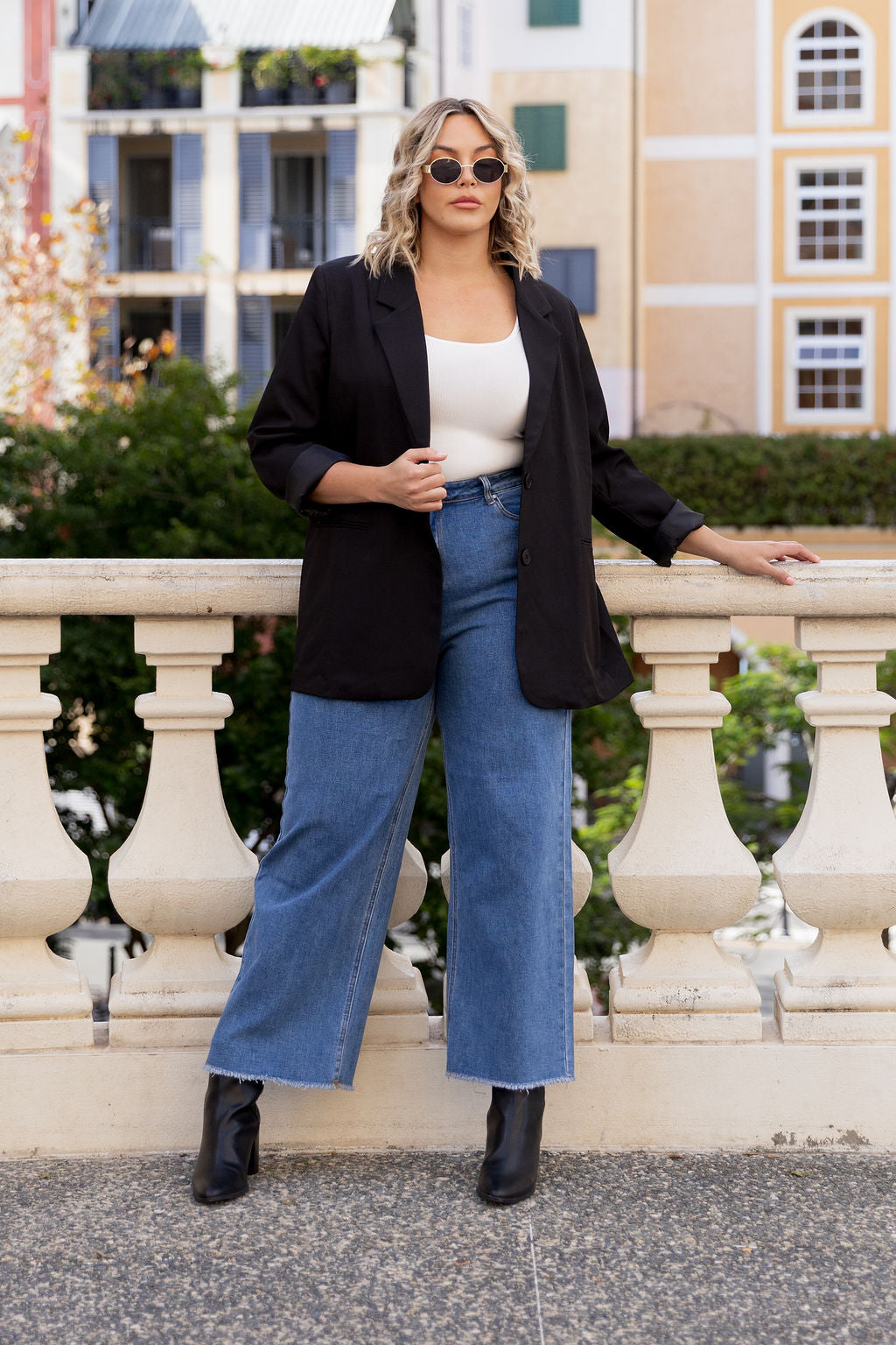 Rikki Jeans in Mid Blue