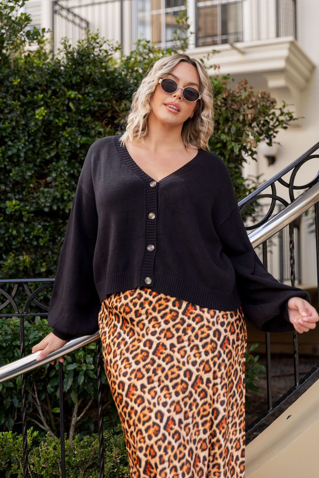 Mira Cropped Cardigan in Black