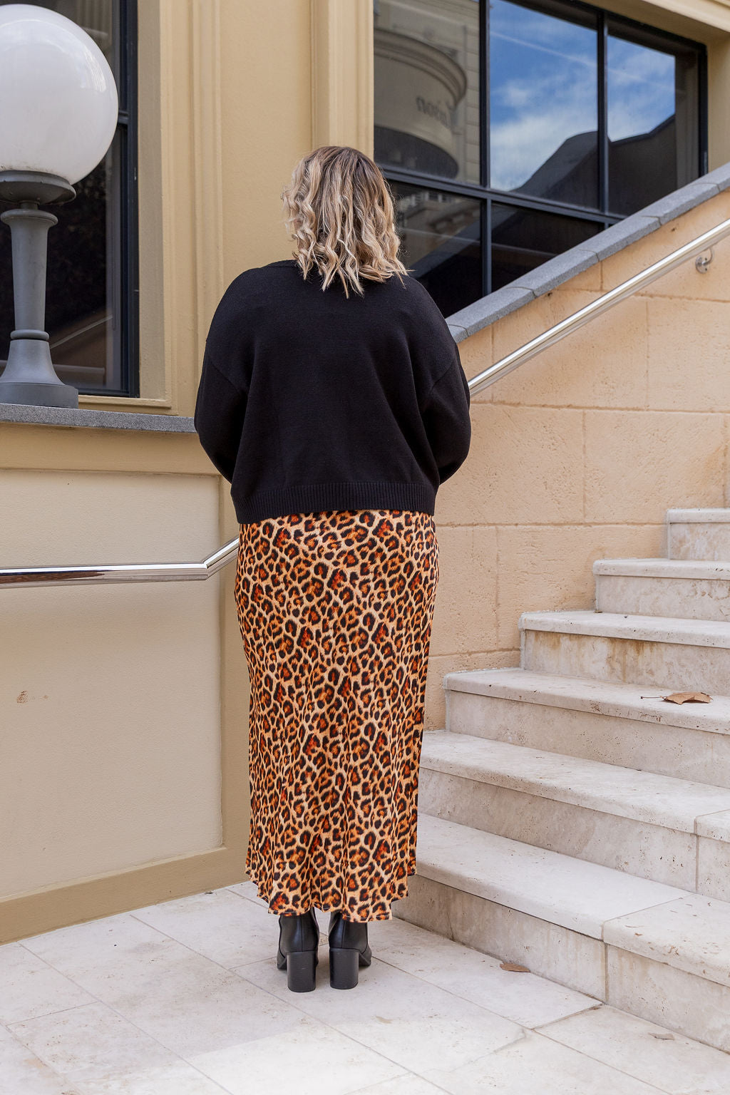 Mira Cropped Cardigan in Black