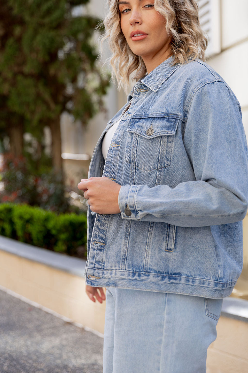 Hayden Denim Jacket in Light Blue Wash