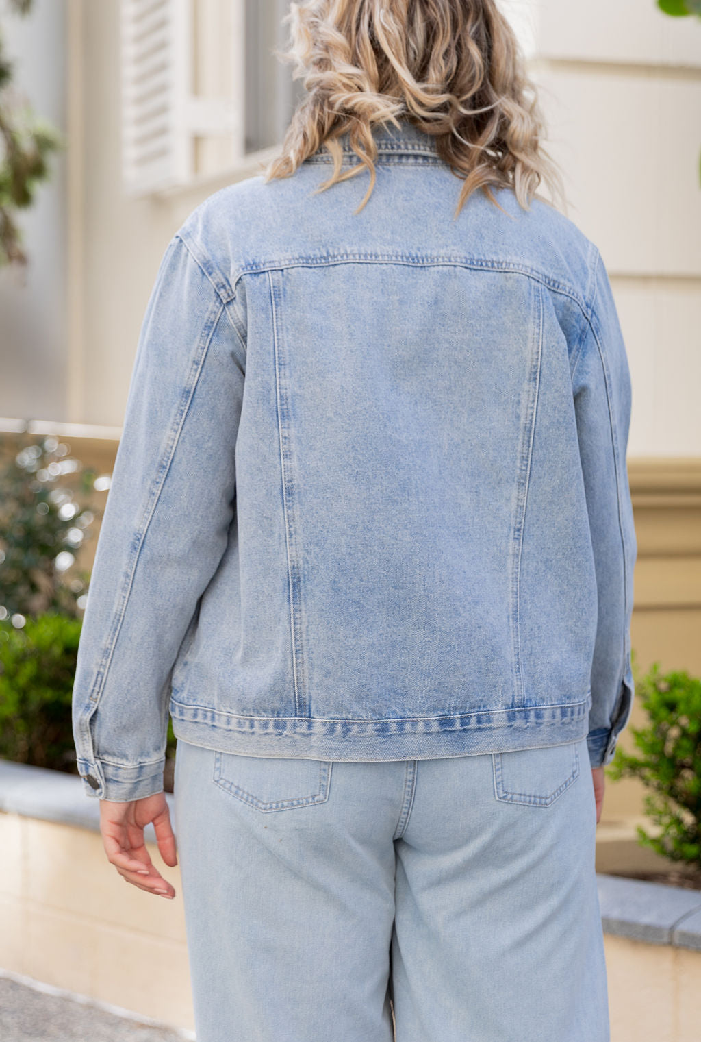 Hayden Denim Jacket in Light Blue Wash