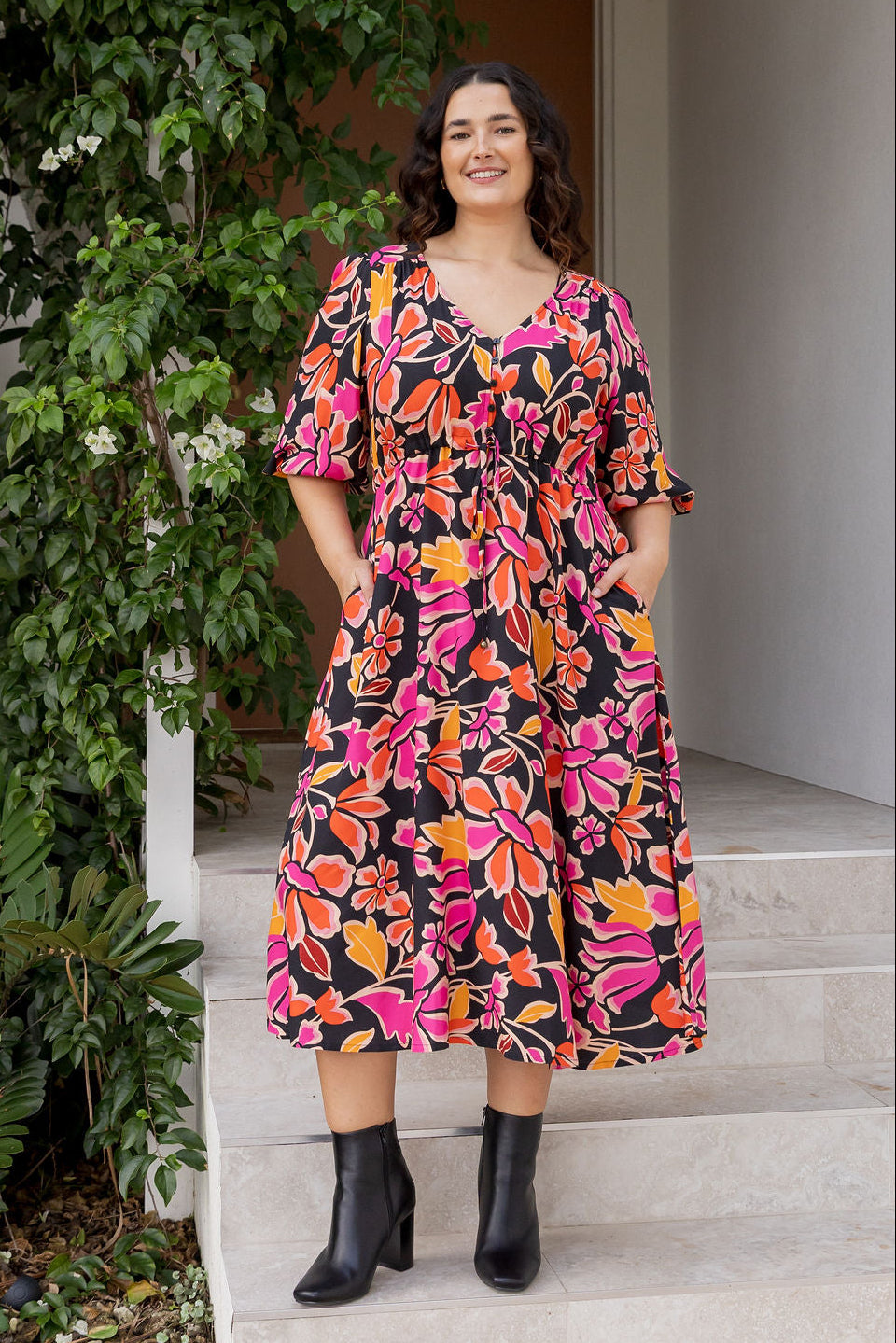 Bonita 3/4 Sleeve Midi Dress in Winter Botanica
