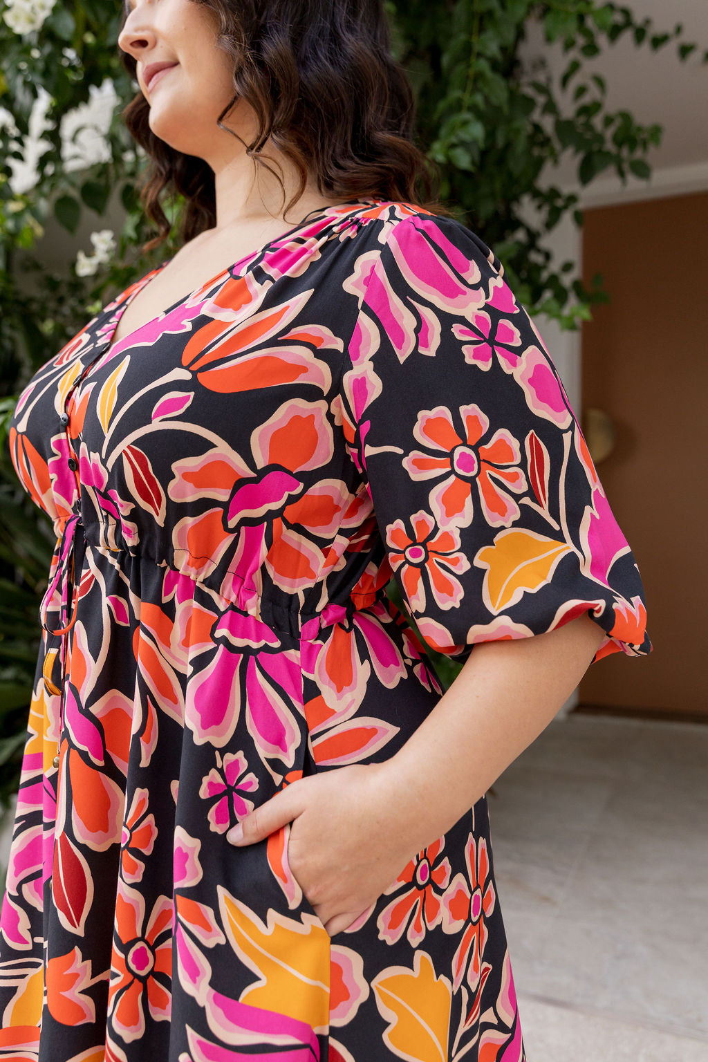 Bonita 3/4 Sleeve Midi Dress in Winter Botanica