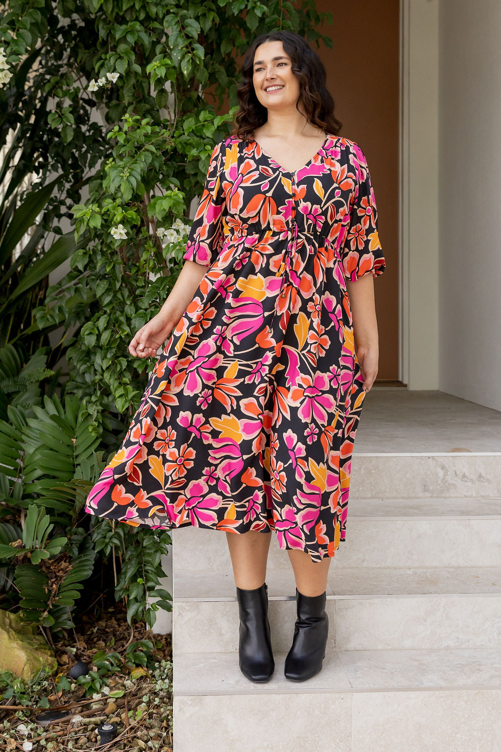 Bonita 3/4 Sleeve Midi Dress in Winter Botanica