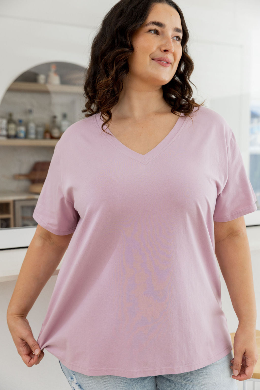 Relaxed V-Neck Tee in Mauve