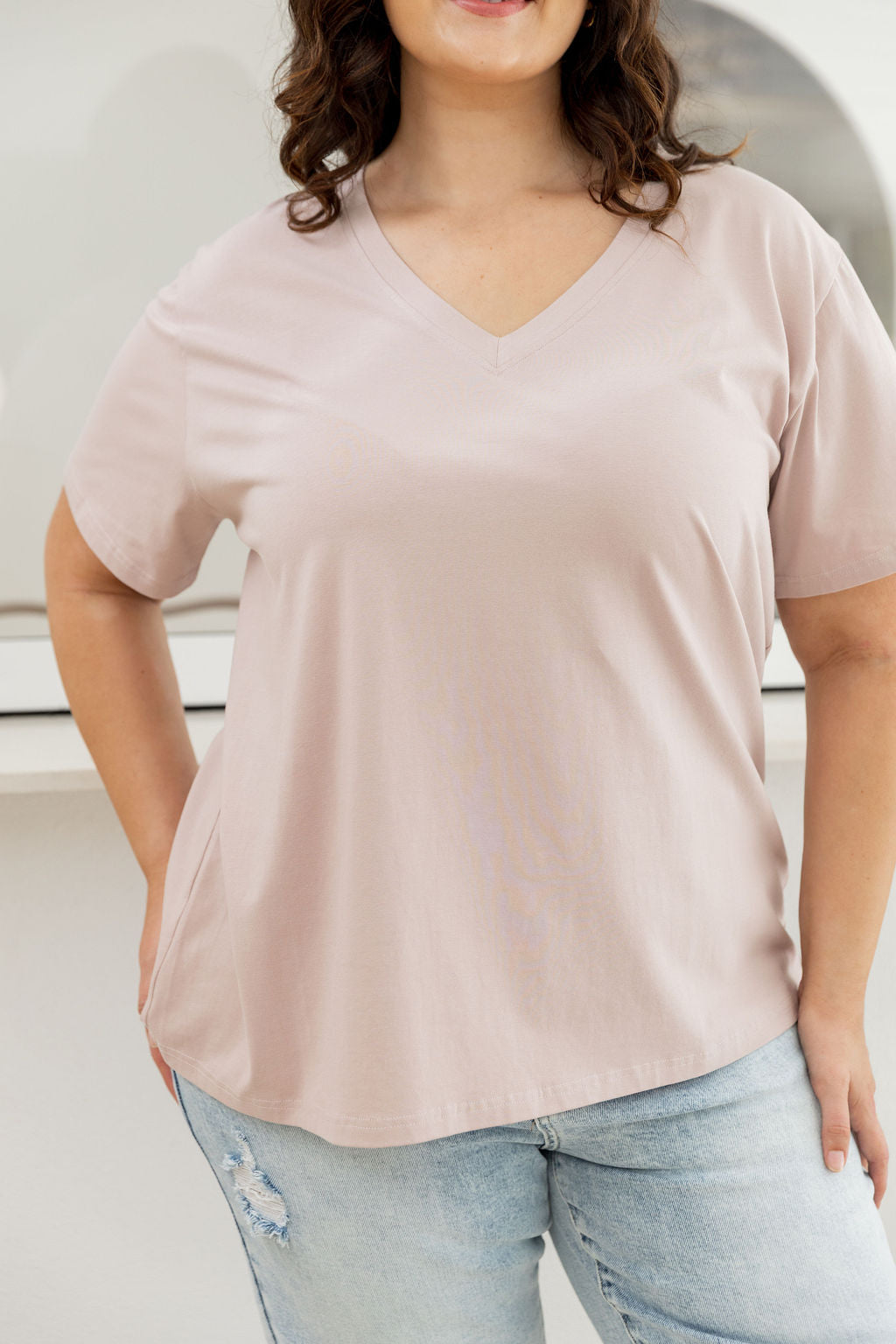 Relaxed V-Neck Tee in Latte