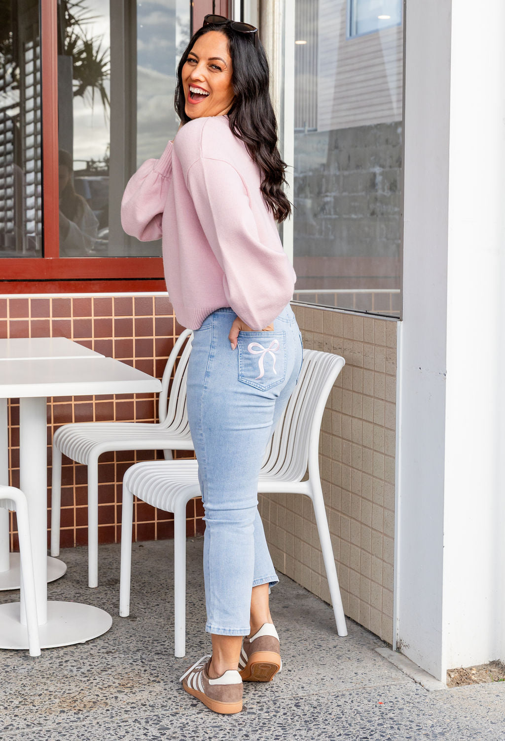 Viva Cropped Jean in Light Blue with Bow Embroidery